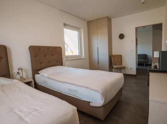 Mey Boardinghouse Aparthotel Bielefeld Exterior foto
