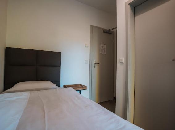 Mey Boardinghouse Aparthotel Bielefeld Exterior foto